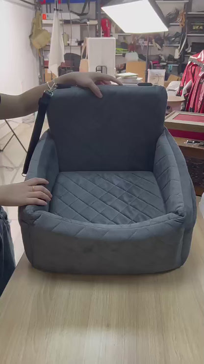 Asiento de auto  seguridad para mascotas antideslizante para cachorro, gato es  lavable para fila delantera y trasera.